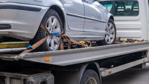 contact lawyer for tow truck accident