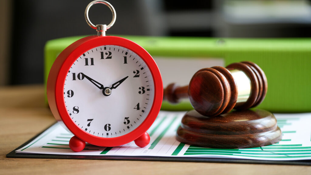 When to Hire a Lawyer